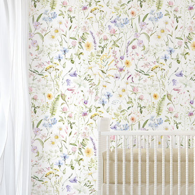 Pastel Delicate Wildflowers Wallpaper S073